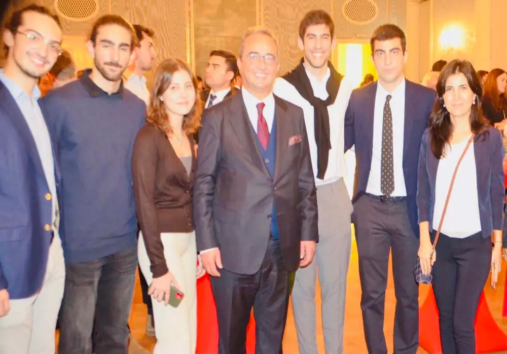 Cumhuriyet yolunda kararlılıkla yürüyeceğiz