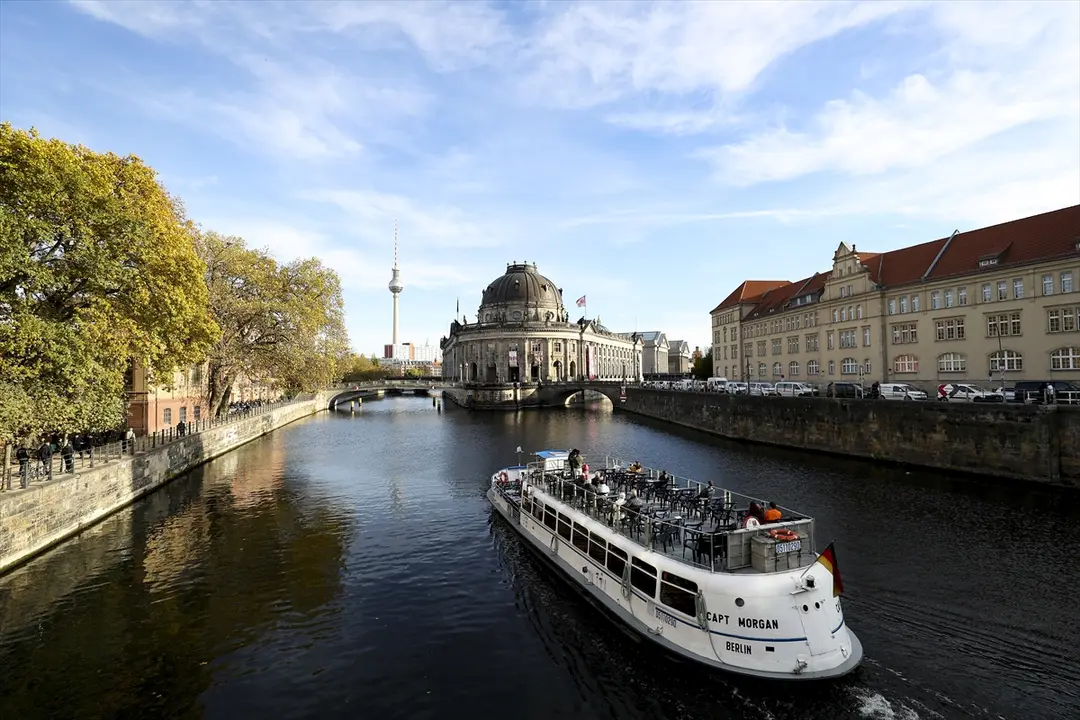 Berlin'deki Müzeler Adası her yıl milyonlarca turisti ağırlıyor