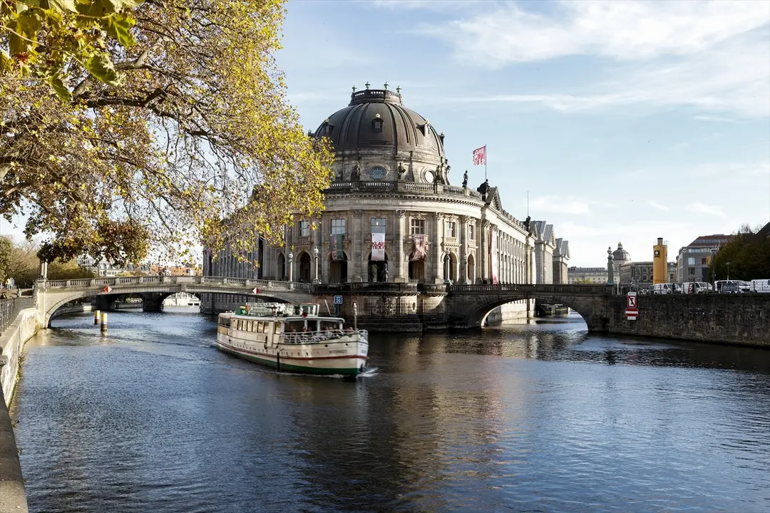Berlin'deki Müzeler Adası her yıl milyonlarca turisti ağırlıyor
