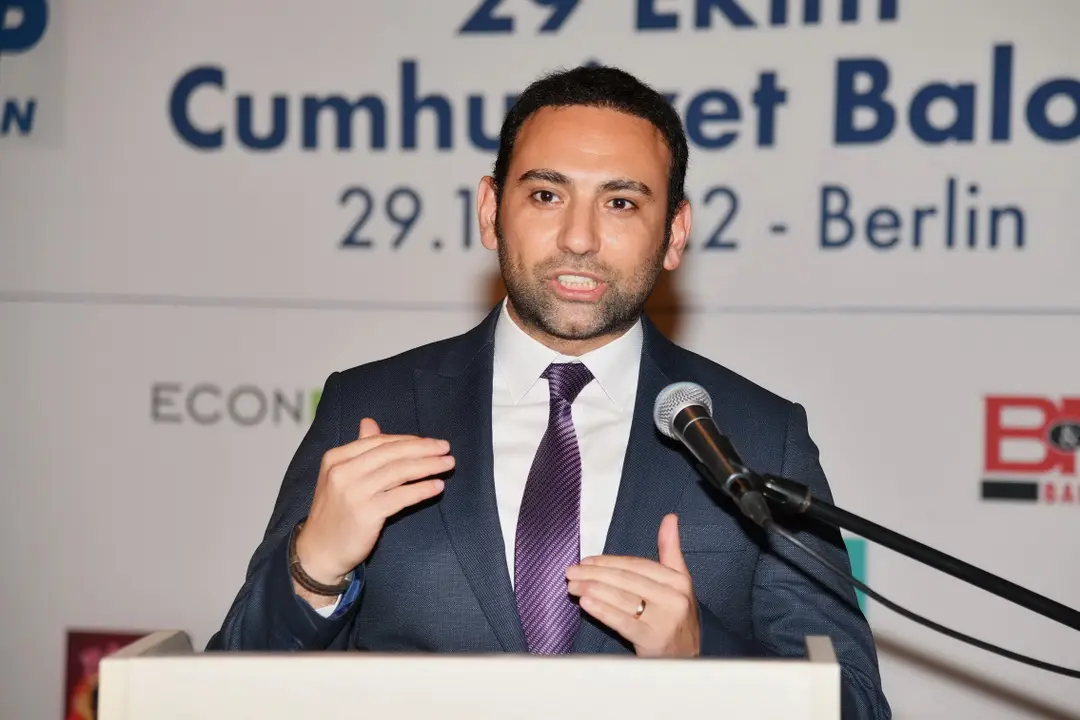 CHP Berlin Cumhuriyet Balosu Muhteşemdi