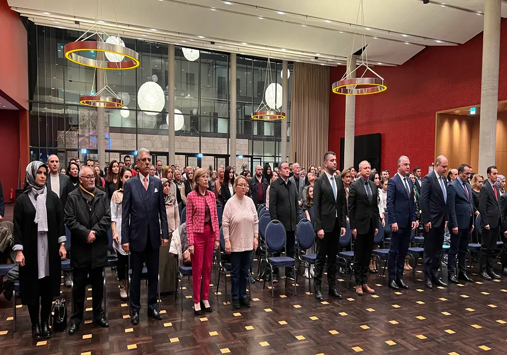 Berlin`de "24 Kasım Öğretmenler Günü" kutlandı