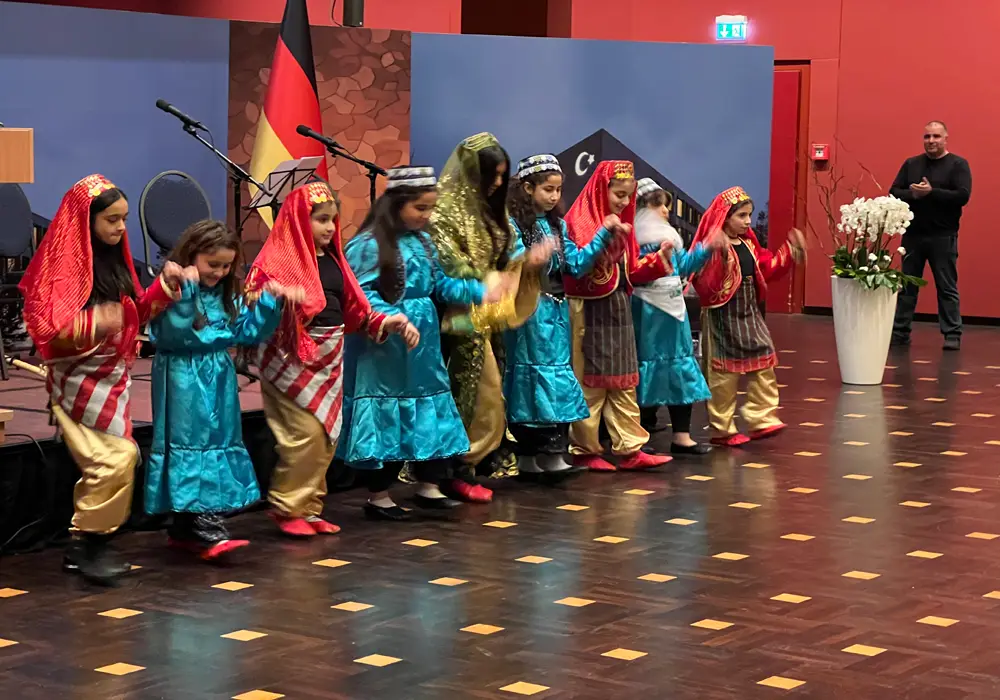Berlin`de "24 Kasım Öğretmenler Günü" kutlandı