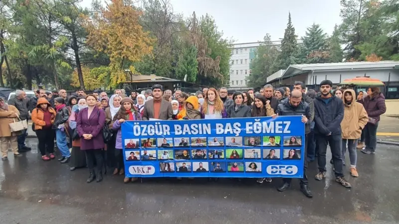 Tutuklu Gazeteciler İddianame Bekliyor