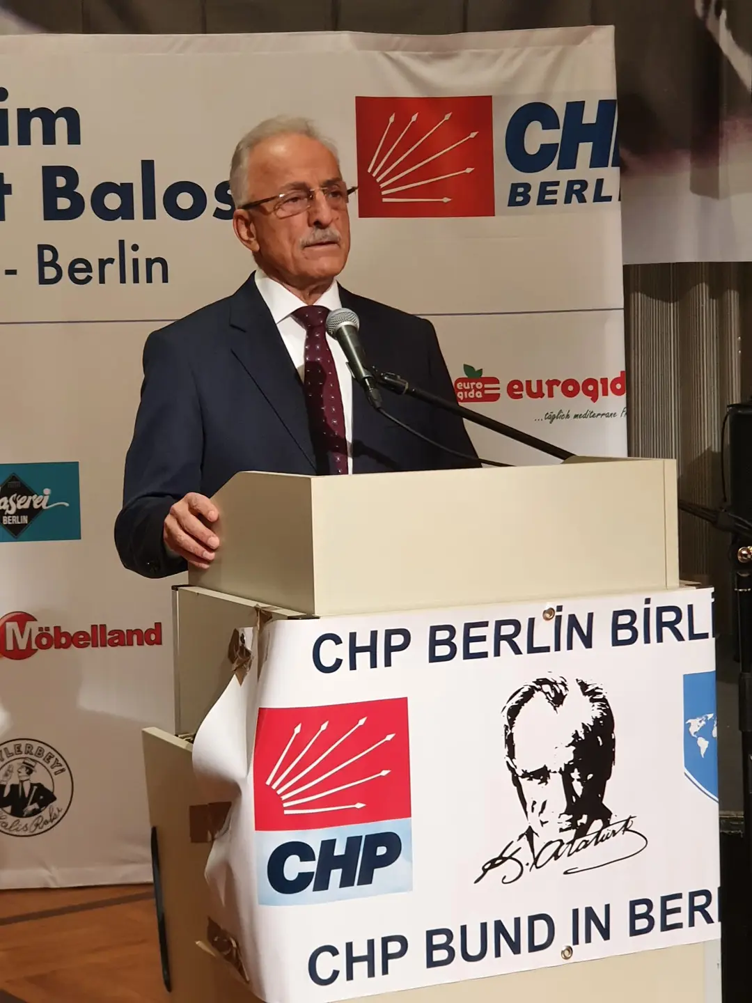 CHP Berlin Cumhuriyet Balosu Muhteşemdi