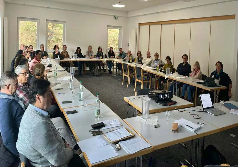 İki Derneğin üyesi Öğretmenler Eğitim Seminerinde Buluştu