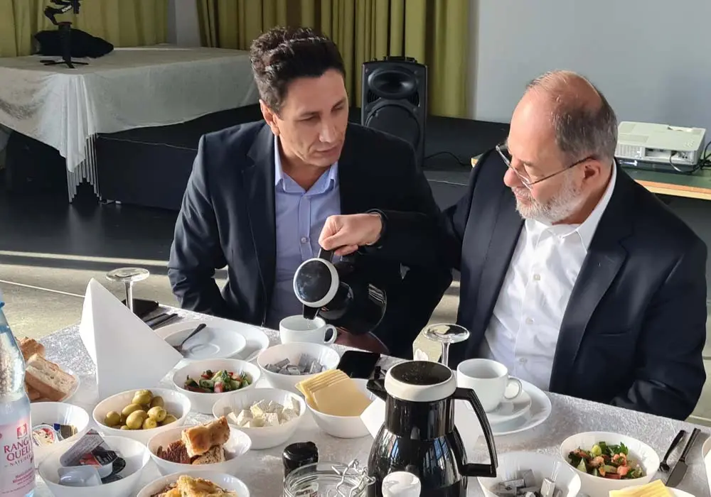 Eski Bakan Akdağ, dert ve sorunları dinledi
