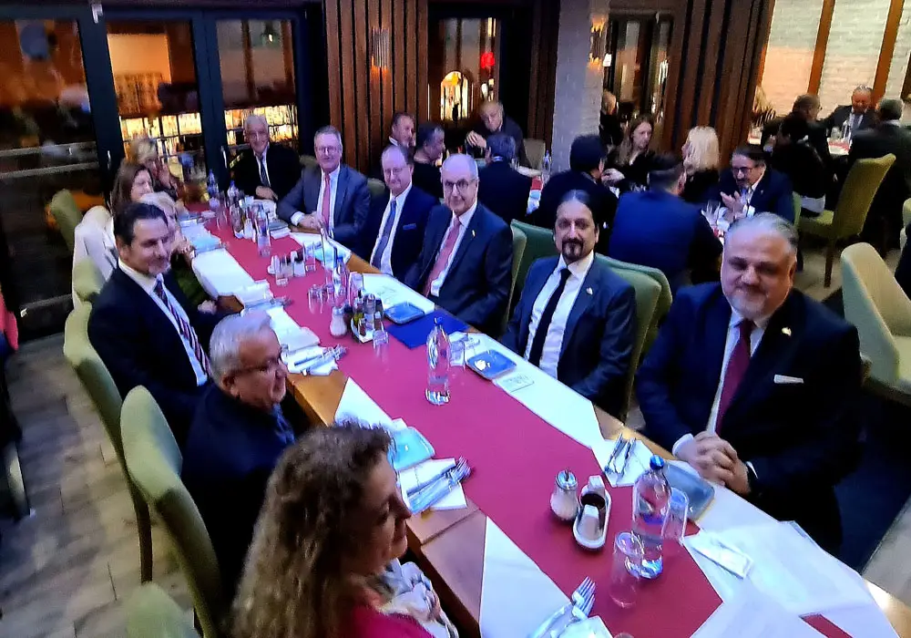 Alman Vali Bauer‘e TİAD Türk-Alman Diyalog Ödülü