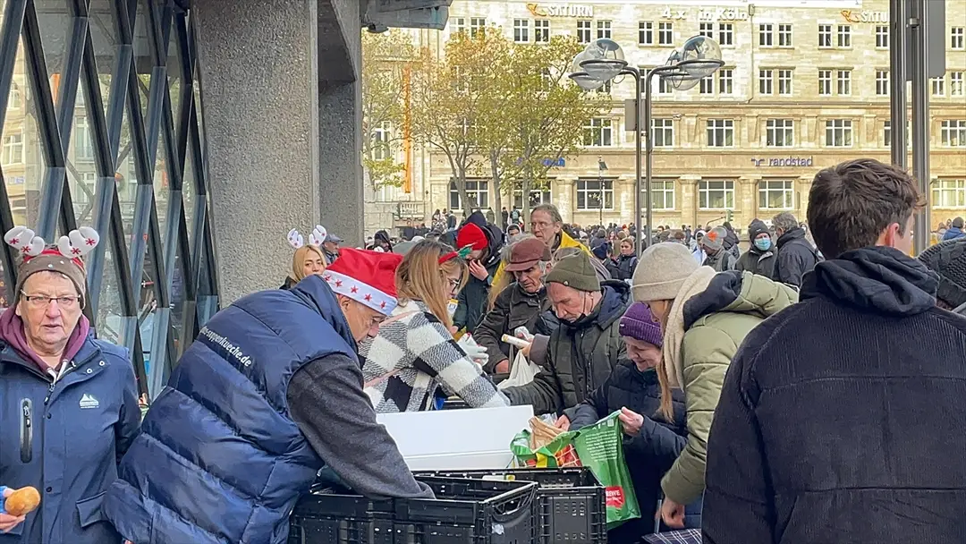 Sokakta yaşayanlar için kış yardımları artırıldı