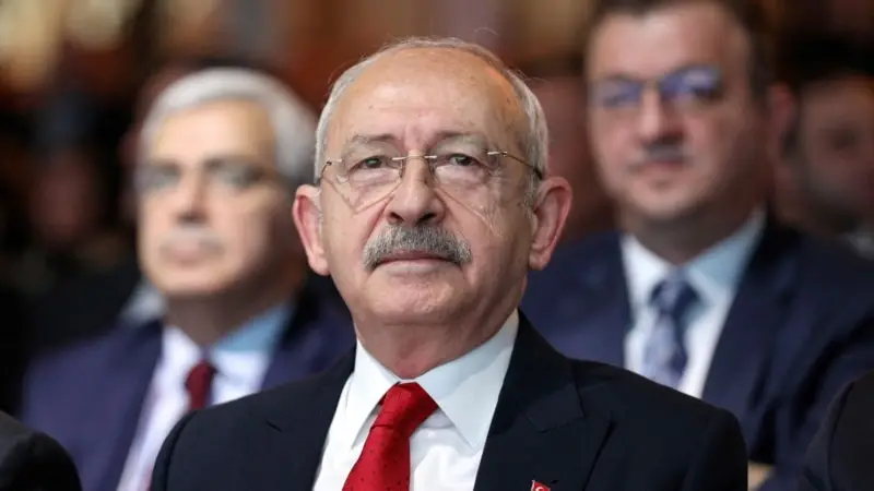 “Birilerinin Sofrasına Oturan Yargıcın Kararı Hükümsüzdür”