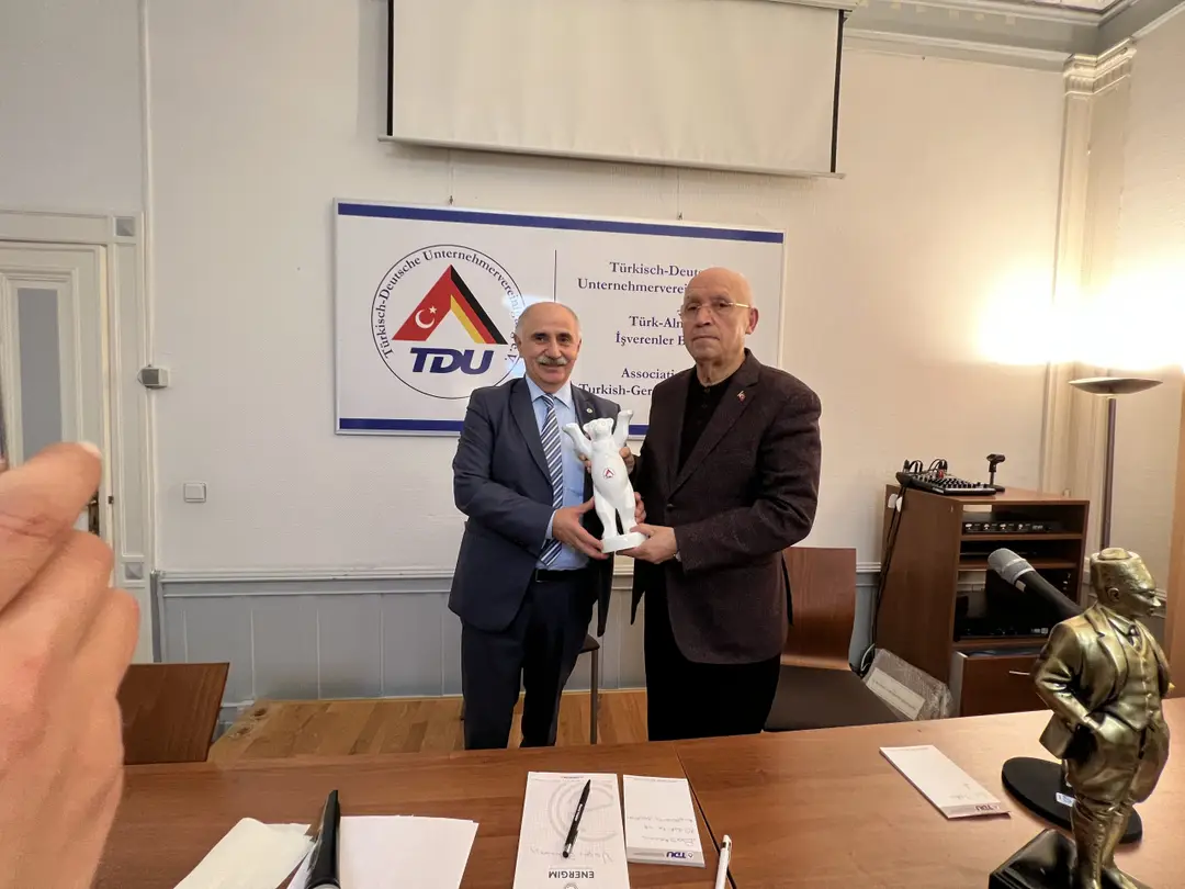 İç Anadolu Belediyeler Birliği, Berlin`de TDU`yu ziyaret etti