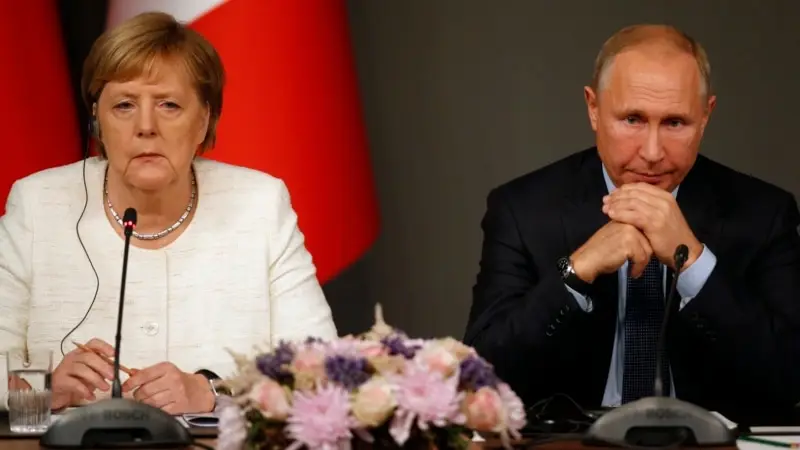 "Merkel Beni Hayal Kırıklığına Uğrattı"