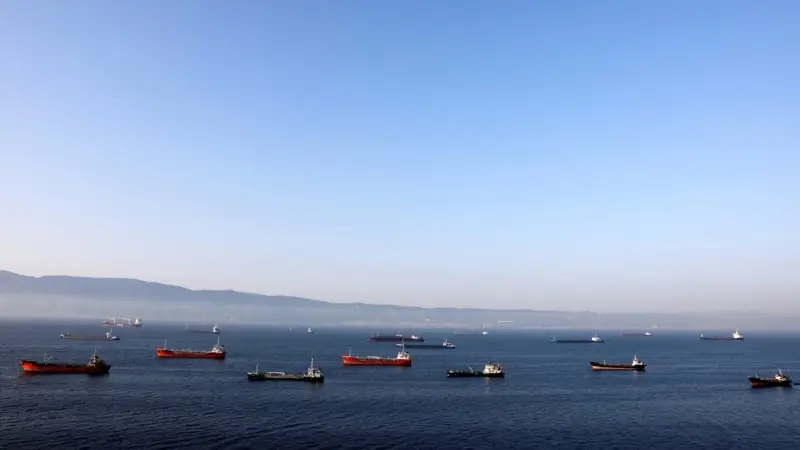 “Petrol Tankerleri Türkiye Açıklarında Kuyrukta”