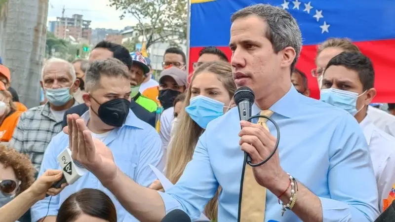 Venezuela’da Geçici Hükümet Feshedildi