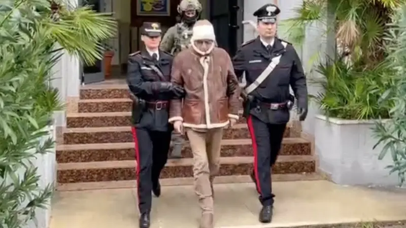 30 Yıldır Aranan İtalyan Mafya Babası Tutuklandı