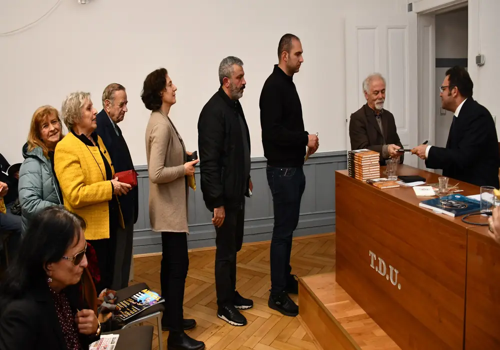 Egemen Cantürk Electrico 28 adlı kitabını tanıttı
