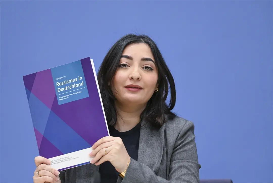 "Almanya`da ırkçılık var"