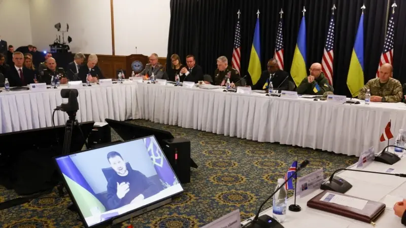 NATO Savunma Bakanları Ukrayna'ya Yardımları İçin Ramstein’de Buluştu