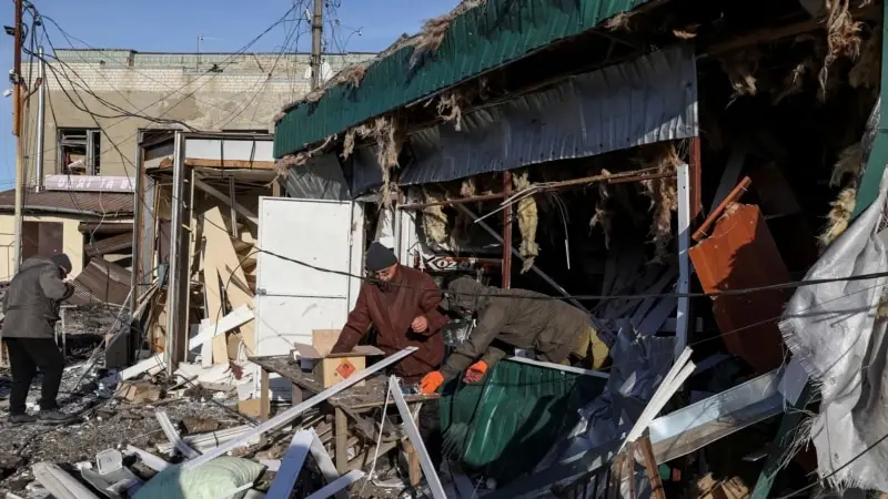 Ukrayna'nın Doğusunda Köy Pazarına Saldırı