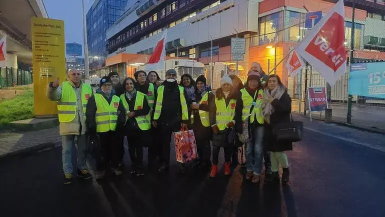Almanya'da posta emekçileri işvereni grevle uyardı