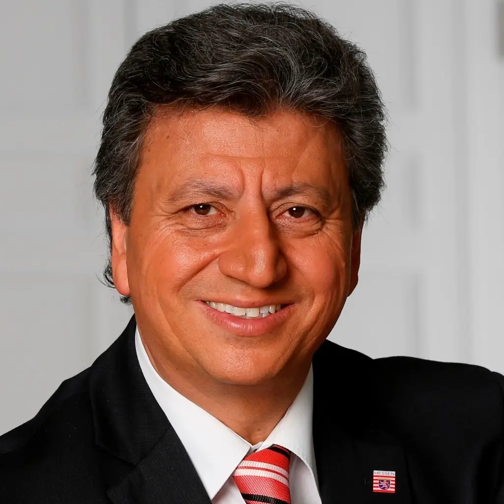 Gazeteci ve milletvekili İsmail Tipi’yi kaybettik