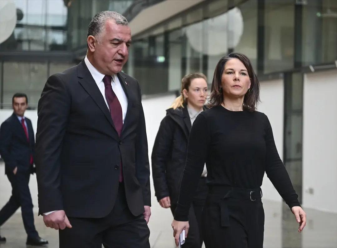 Almanya Dışişleri Bakanı Baerbock Berlin Büyükelçiliği'nde taziye defterini imzaladı