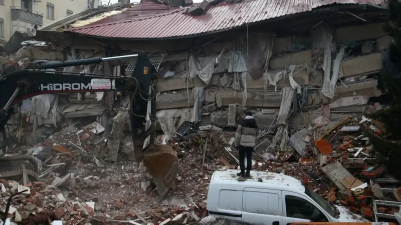 “Artçı Sarsıntılar Aylarca Devam Edecek”