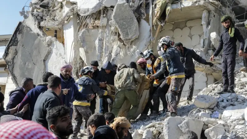 "Deprem Suriye'ye İnsani Yardım Akışını Durdurdu"