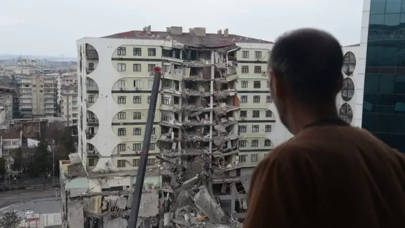 Mahkeme Yıkımı Önce Durdurdu Sonra Vazgeçti