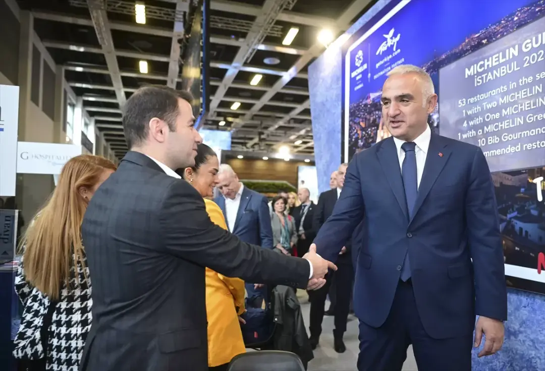 Bakan Ersoy, Berlin'de 54. Uluslararası Turizm Borsası Fuarı'na katıldı