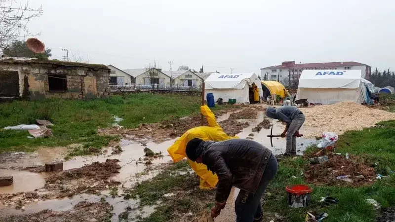 Depremzede Çadırları Yine Su Altında Kaldı