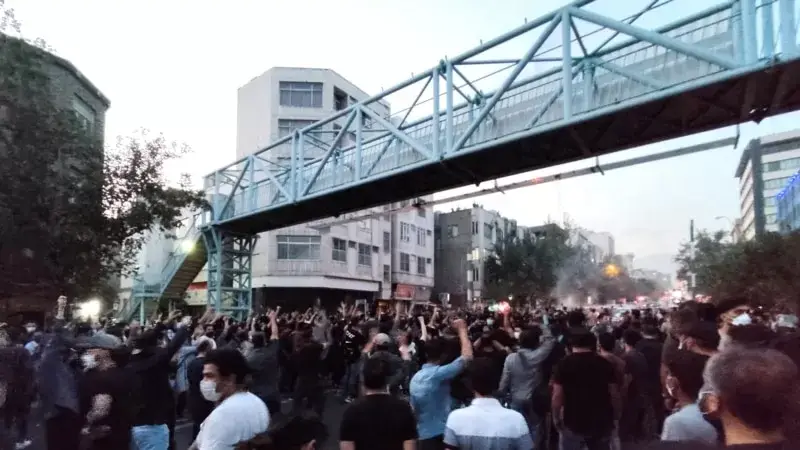 İran 22 Bin Protestocuyu Affetti