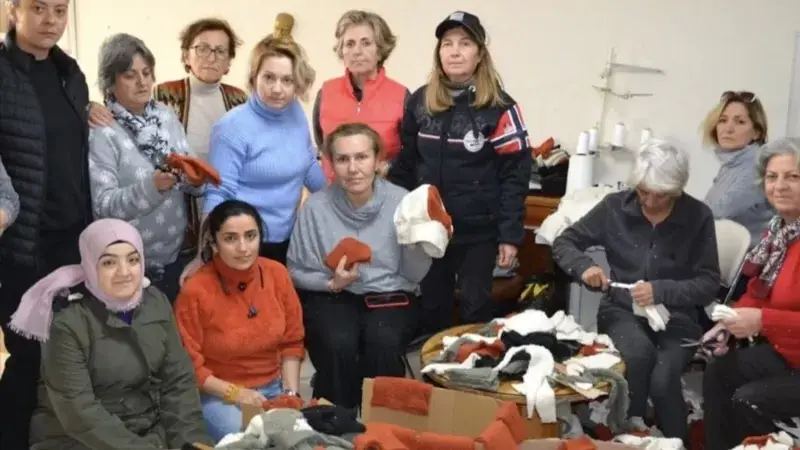 Kadınlar 8 Mart’ı Depremzedelerle Dayanışmayla Kutluyor