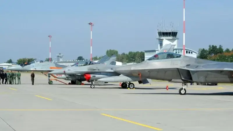 Polonya Ukrayna'ya Savaş Uçağı Veren İlk NATO Üyesi Olacak