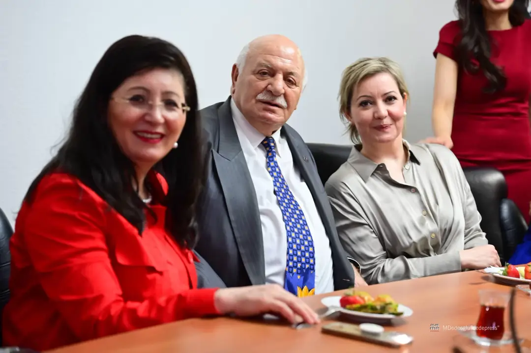 Büyükelçi Şen: Sizinle gurur duyduk