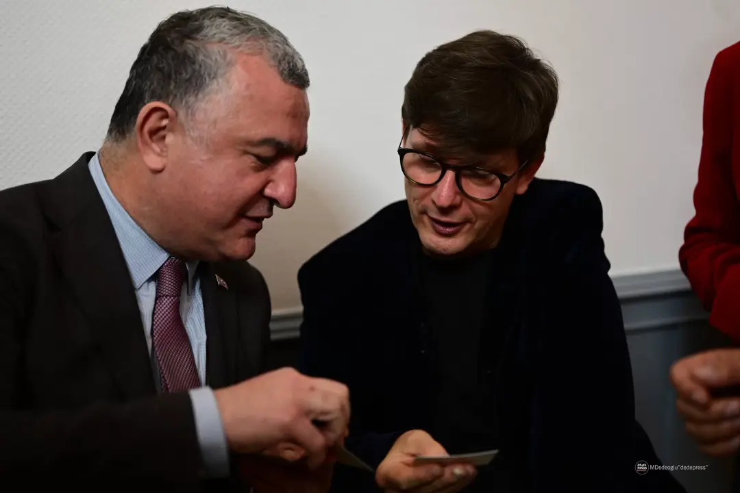 Büyükelçi Şen: Sizinle gurur duyduk