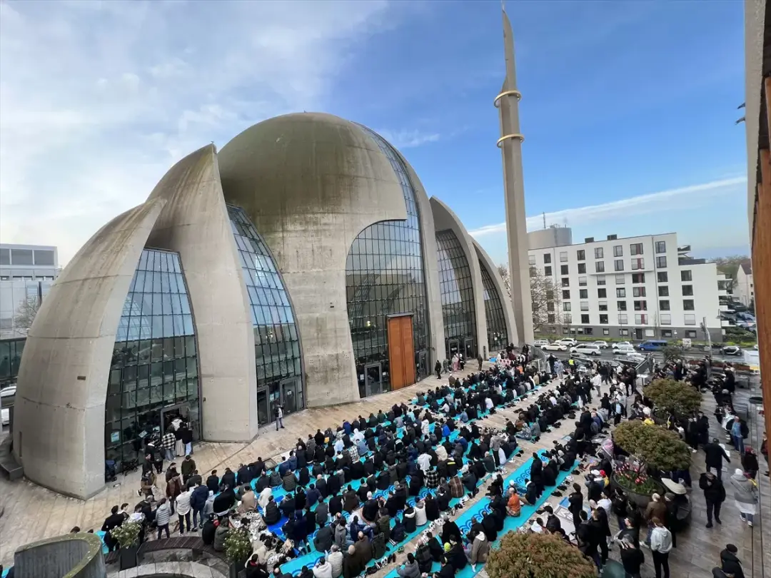 Almanya`da Ramazan Bayramı Coşkusu