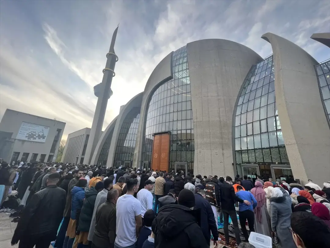 Almanya`da Ramazan Bayramı Coşkusu