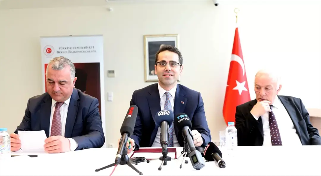 Serim: Almanya’da bir milyon 500 bin seçmen var