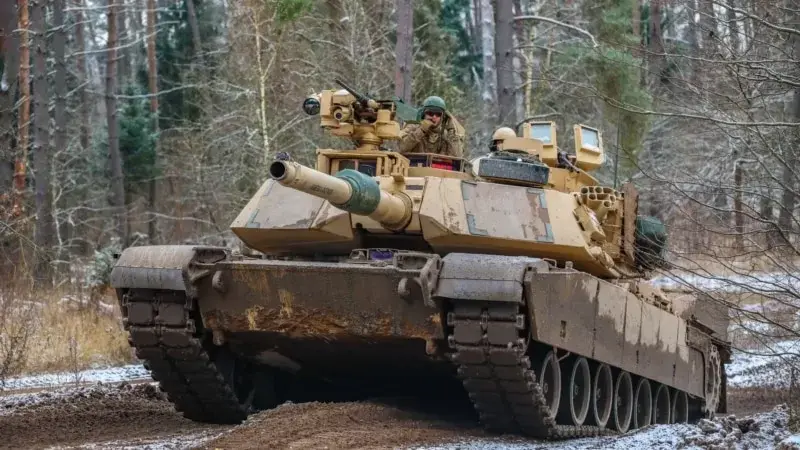 ABD'den Ukraynalı Askerlere Abrams Tankı Eğitimi