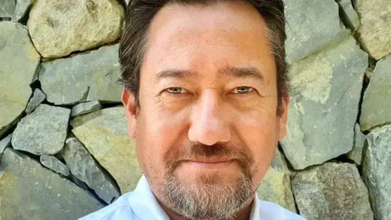 Bir Gazeteci Daha Gözaltında: Serdar Akinan İstanbul’a Getirildi