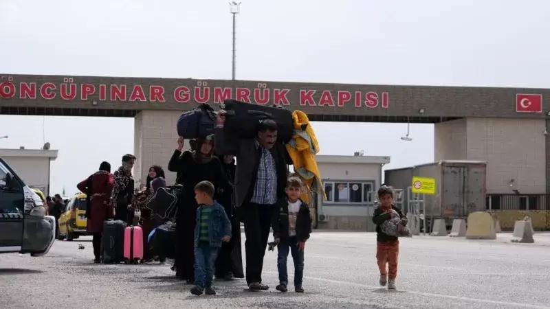 Depremde Ülkelerine Giden Suriyeliler Geri Dönüyor