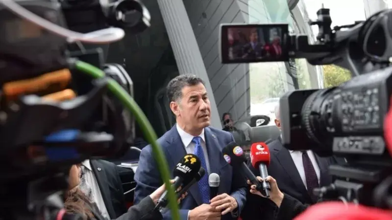 Sinan Oğan TRT ve RTÜK’ü Protesto Etti