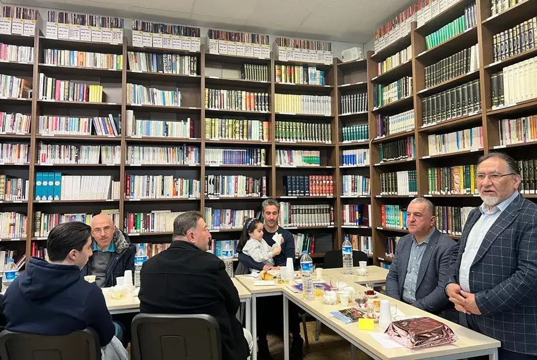 Büyükelçi Şen: “Siyasete katılmak çok önemlidir”