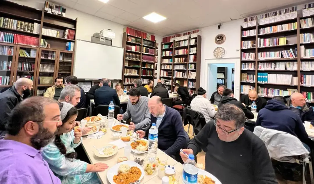 Büyükelçi Şen: “Siyasete katılmak çok önemlidir”