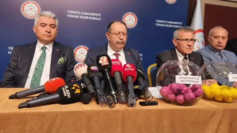 YSK Başkanı Seçmen ve Sandık Sayılarını Açıkladı