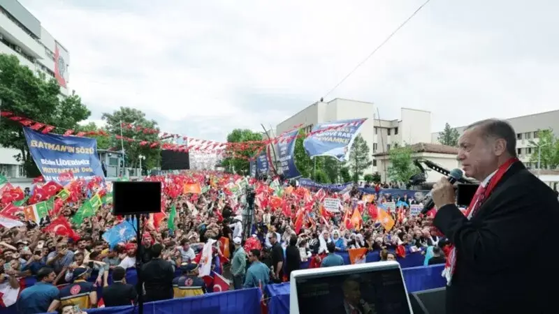“Bay Bay Kemal Sadece Kandil'e ve Pennsylvania'ya Bahar Getirir"