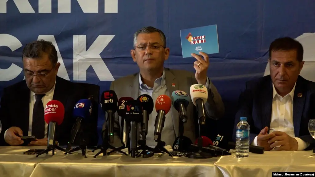 "AK Parti Erzurum Saldırısını Kurumsal Olarak Sahiplendi"
