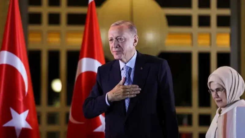 “Yaygın kamuoyu memnuniyetsizliğine rağmen Erdoğan bir dönem daha kazandı”