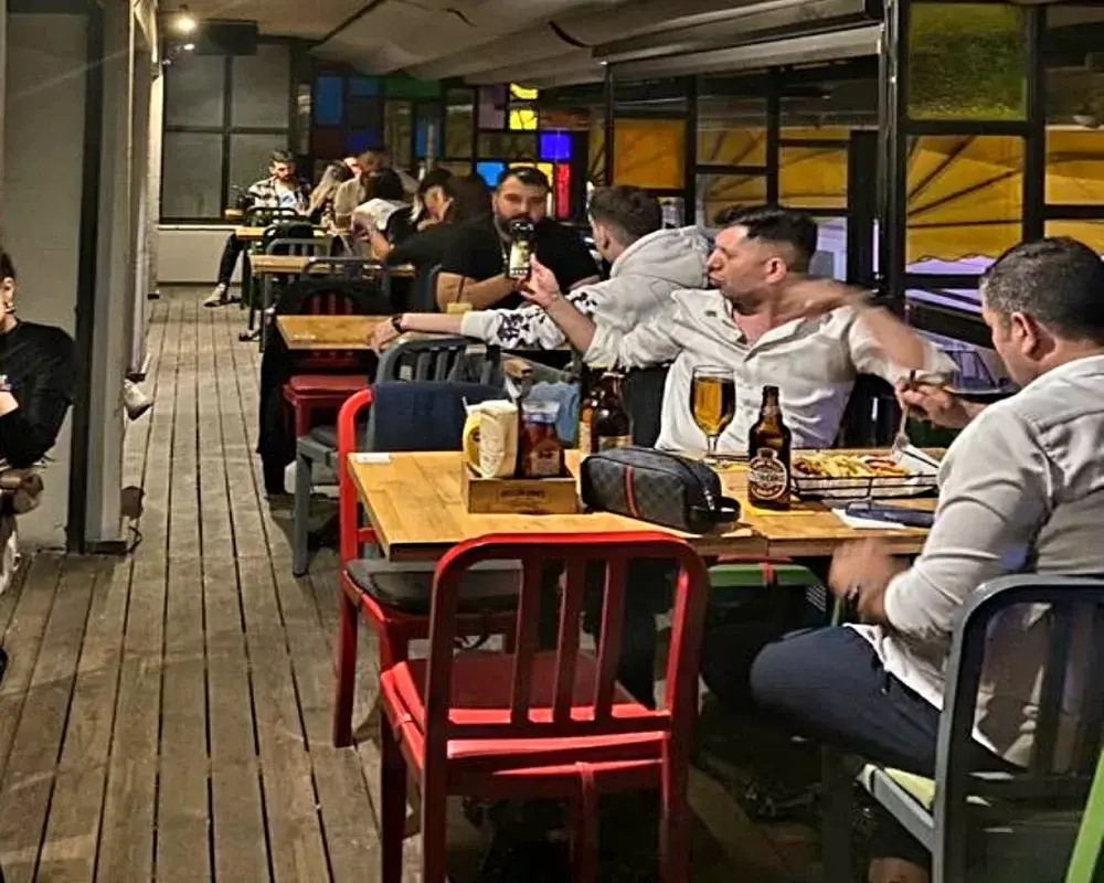 Fabbrica cafe, dostlukların bütünleştiği yer