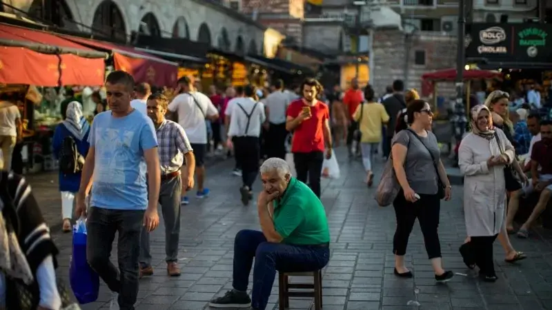 “Türkiye'nin kalıcı yatırımlar için ekonomide U dönüşünden daha fazlasına ihtiyacı var”